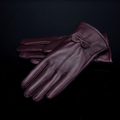 Present (Gloves)