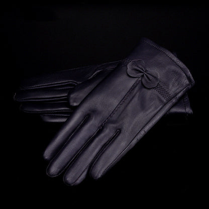 Present (Gloves)