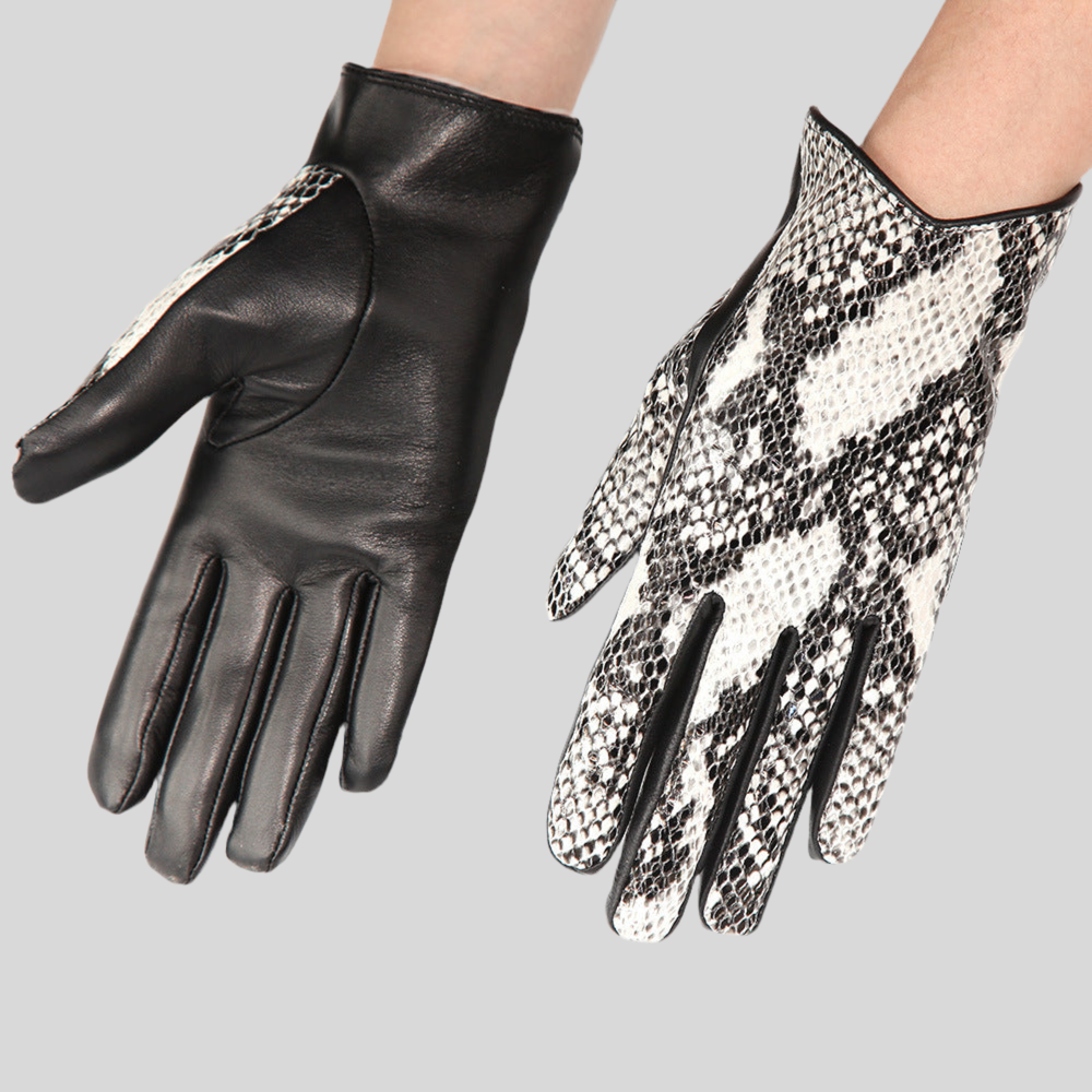 Scale (Gloves)